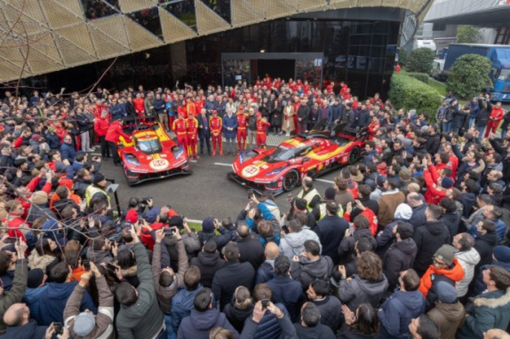 В Маранелло отпраздновали успех в гонках на выносливость