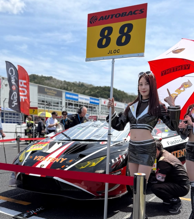 Экипаж Квята финишировал 6-м на первом этапе Super GT
