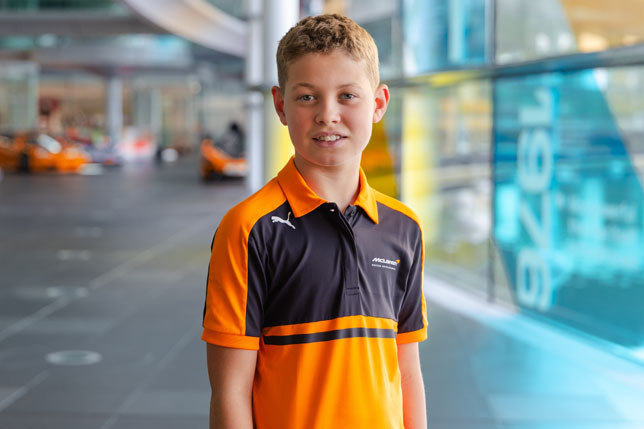 В McLaren подписали контракт с 11-летним картингистом